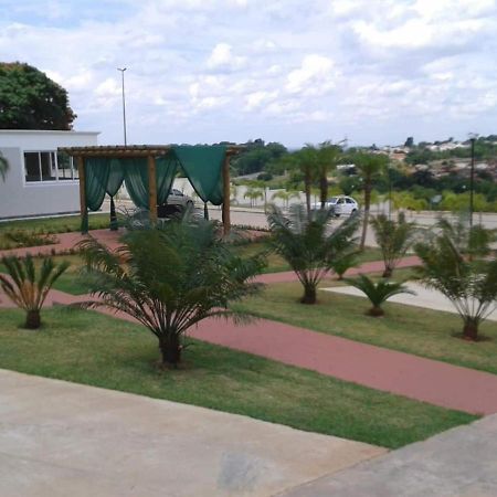 Ap Rose 2 Qt Gc -Goiania Unip Fasan Bc De Olhos Br 153公寓 外观 照片
